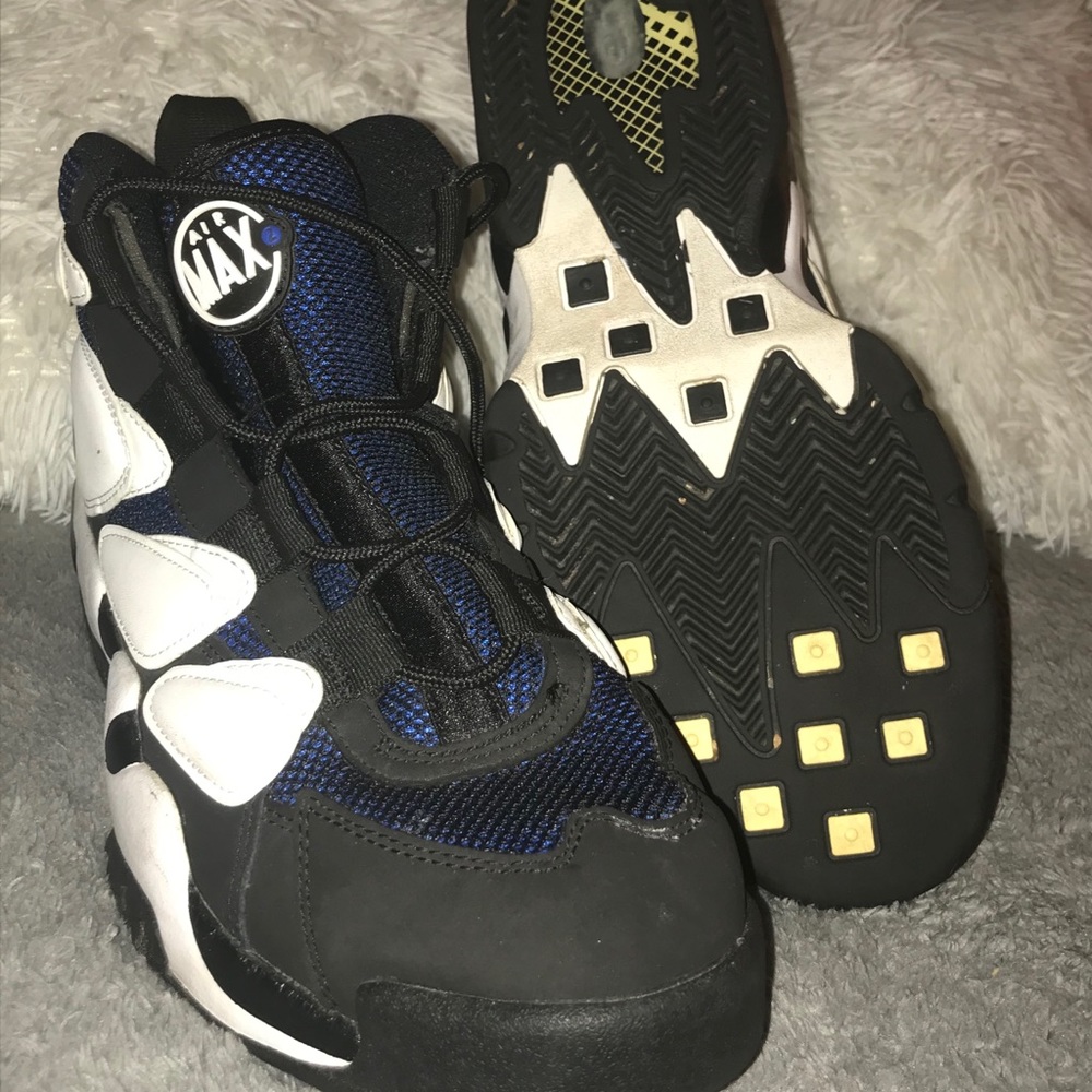 MEN NIKE AIR MAX SIZE 10.5 💕 PRICE NEGOTIABLE!